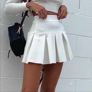 LIONESS Rescue Me Pleat Mini Skirt White S